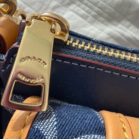 Coach Ashton Signature Canvas Denim Bag - Picture 6 of 13